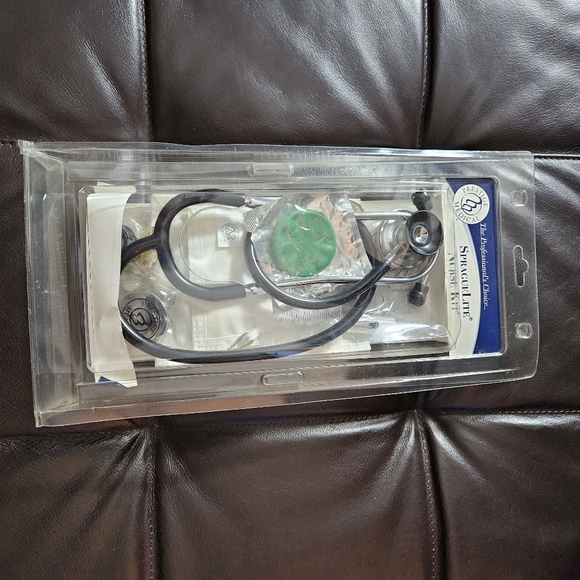 Brand New Prestige Medical Spraguelite Nurse Kit - Picture 4 of 5